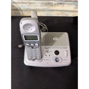 AT&T Cordless Phone E2725B Silver Good 2.4GHz Digital Answering System Handset